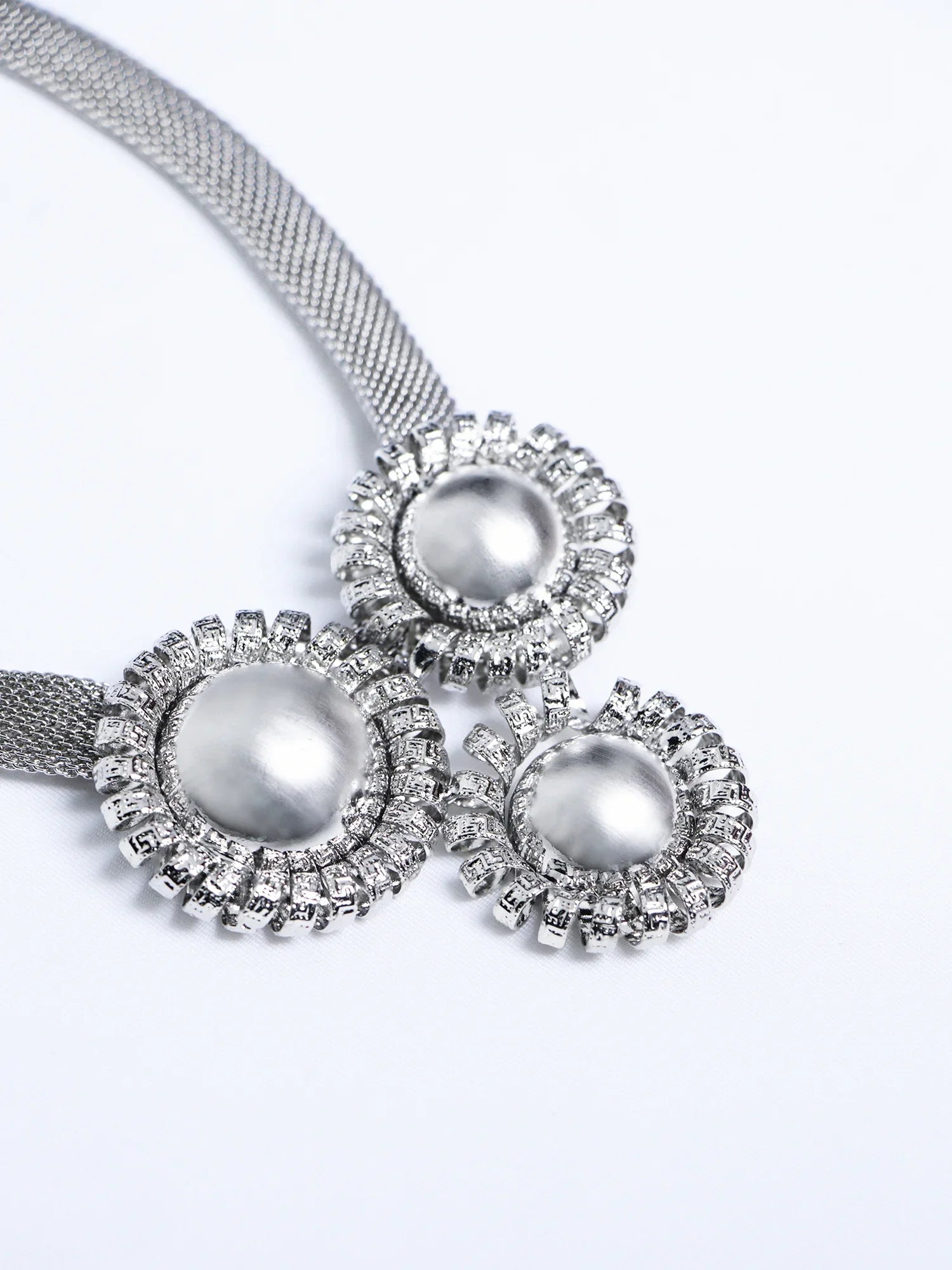 Silver Large Flower Beaded Necklace Earring Set|NOOSGOP